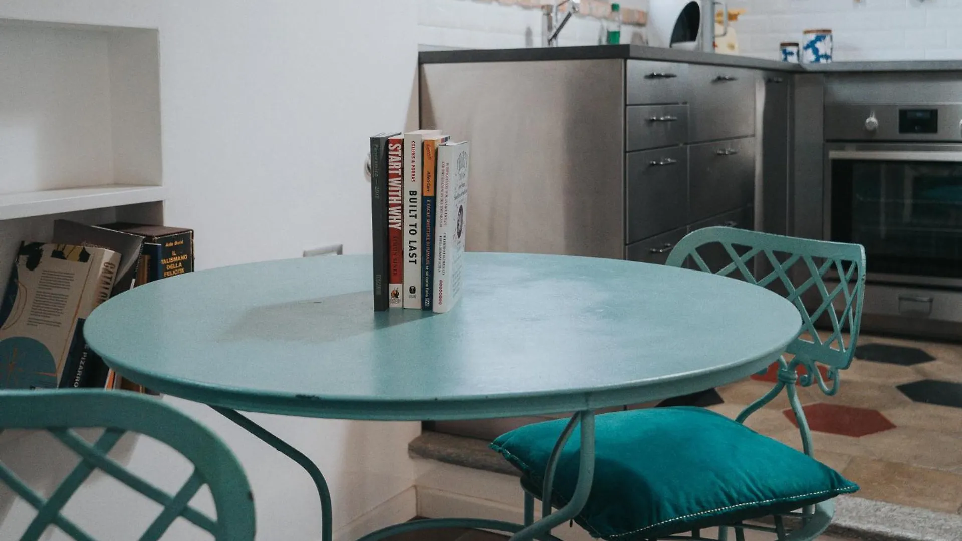 Piacenza Apartment Milan