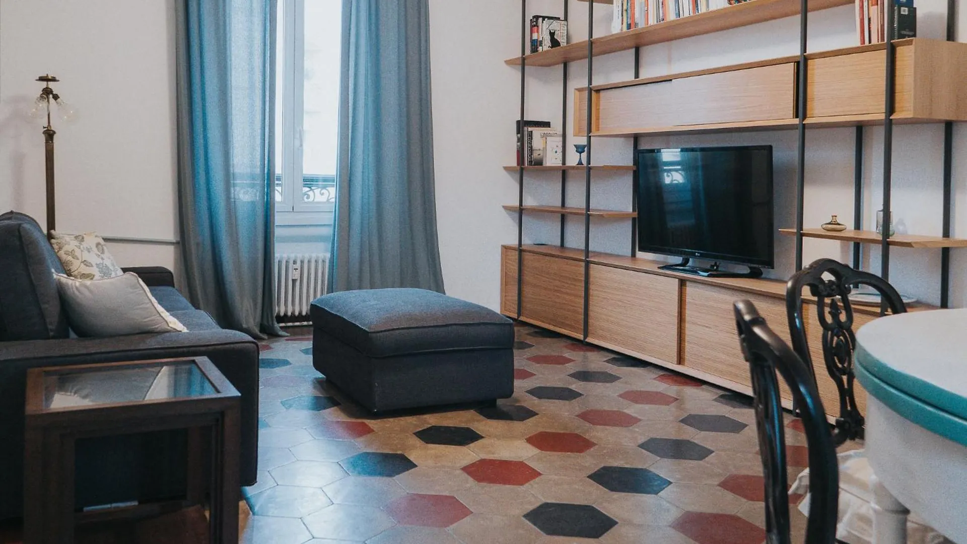 Piacenza Apartment Milan