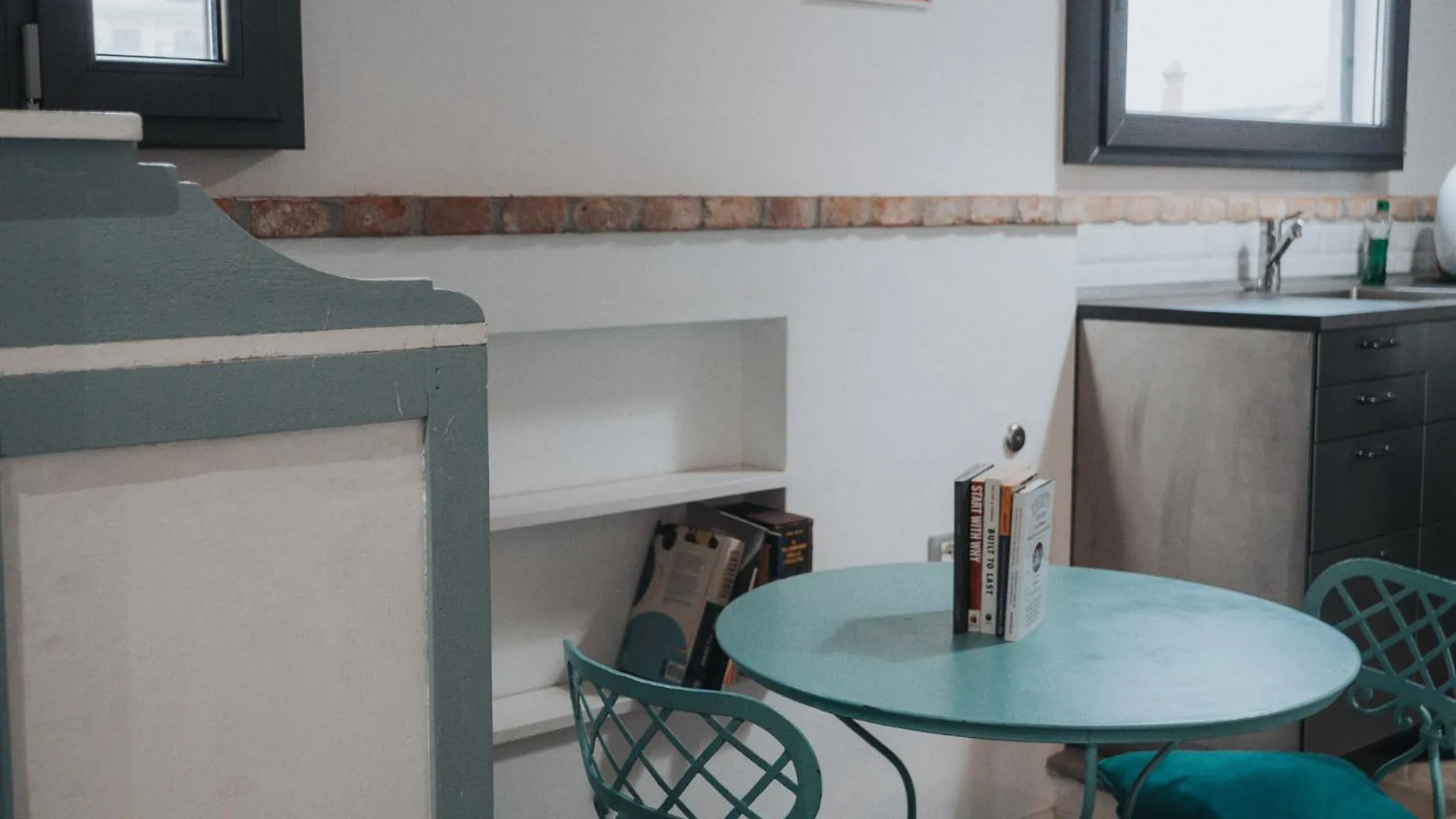 Piacenza Apartment Milan